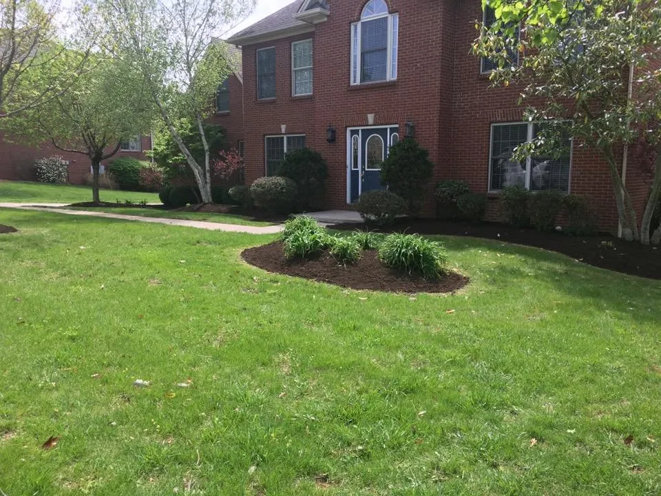Expert garden landscaping in Frankfort, KY by John's Lawn and Landscaping