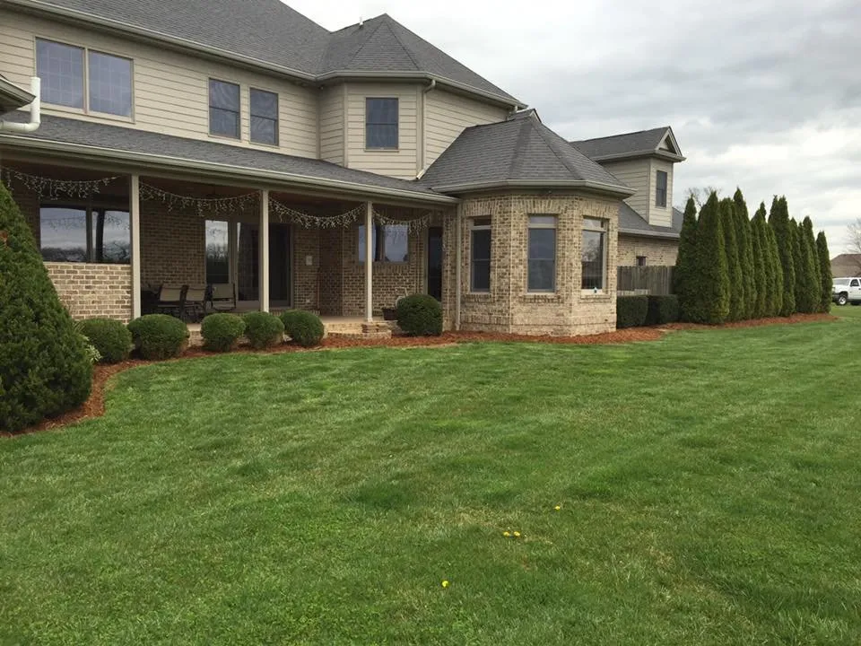 Custom landscaping services in Frankfort, KY - John's Lawn and Landscaping