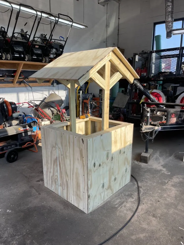 Affordable yard maintenance with custom design in West Haven, CT by John’s Lawn Care