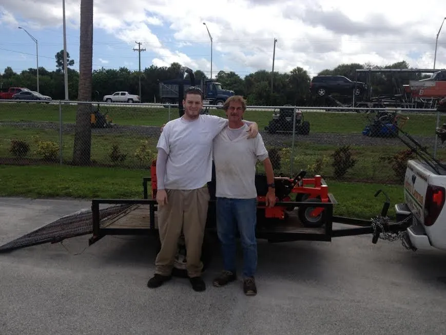 Professional yard maintenance in Lake Worth, FL - John's Lawns