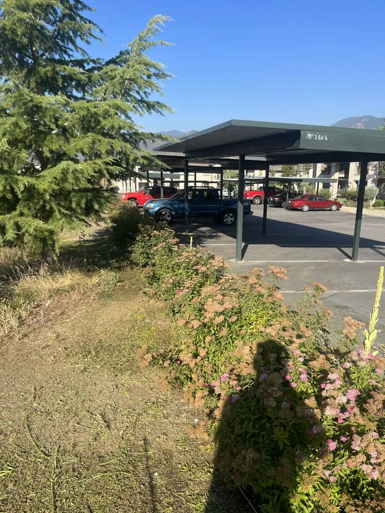 Affordable garden landscaping for beautiful yards in Weed, CA by John’s lawns