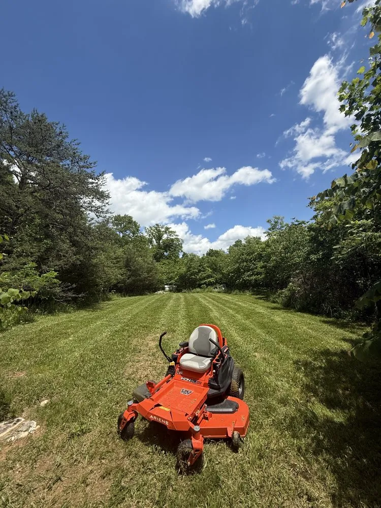 Affordable yard maintenance in Mount Vernon, KY by John’s Scrap and Trash Removal