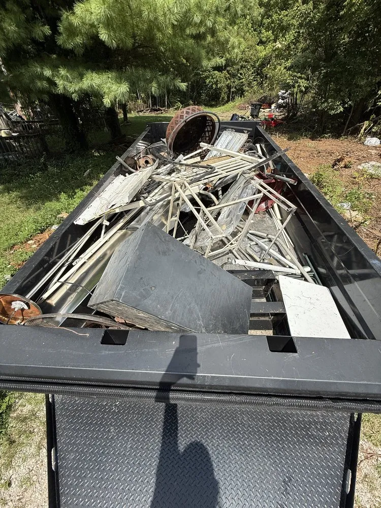 Affordable yard maintenance experts serving Mount Vernon, KY - John’s Scrap and Trash Removal