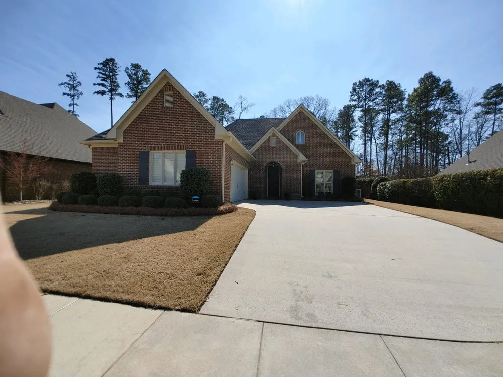 Local yard cleanup service in Montevallo, AL - John's Trusty Turf
