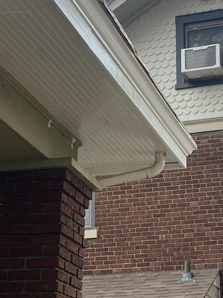 Custom landscaping services in Cincinnati, OH - Johnson & Sonz