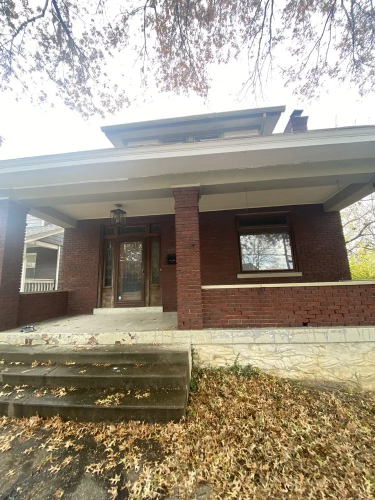 Expert landscaping services in Cincinnati, OH - Johnson & Sonz