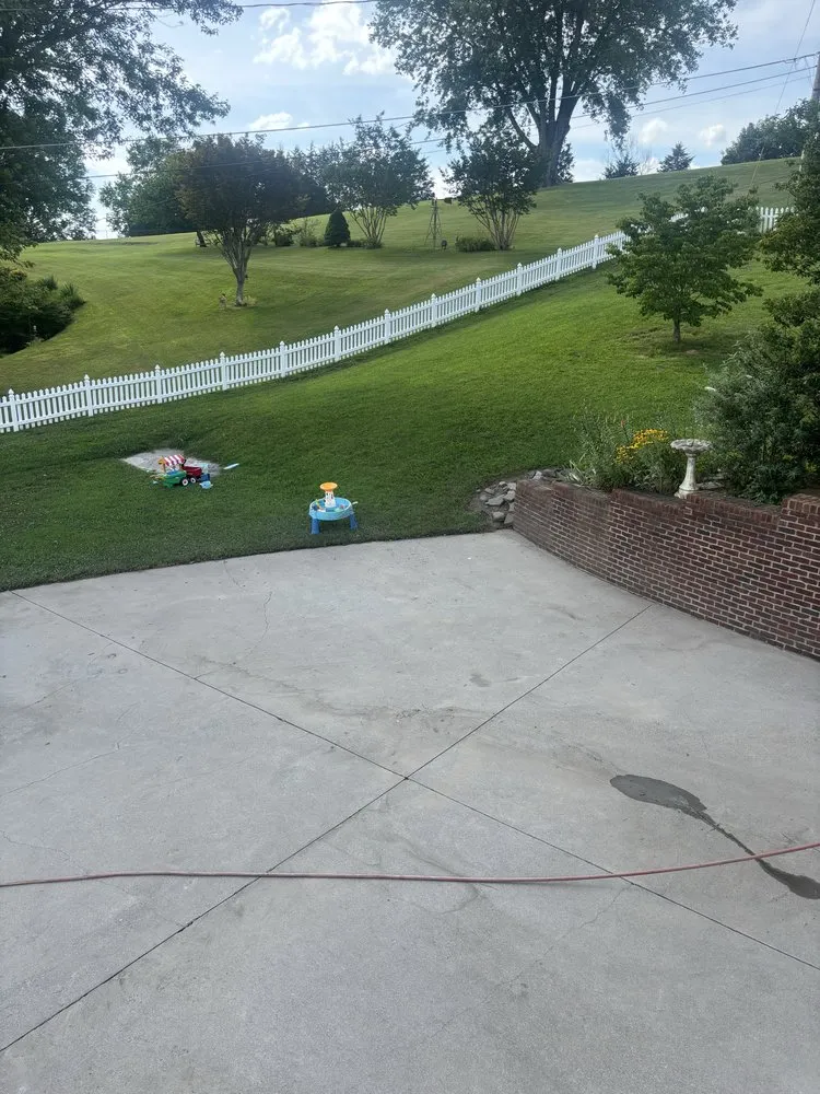 Top-rated residential landscaping experts serving Gray, TN - Johnson City Landscaping And Pressure Washing