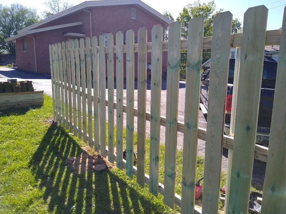 Local yard maintenance for beautiful yards across Williamsburg, KY - Johnson Contracting