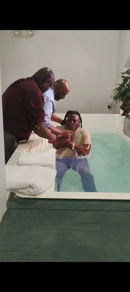 Top-rated outdoor landscaping experts serving Pensacola, FL - Johnson Family Lawn Care and Maintenance