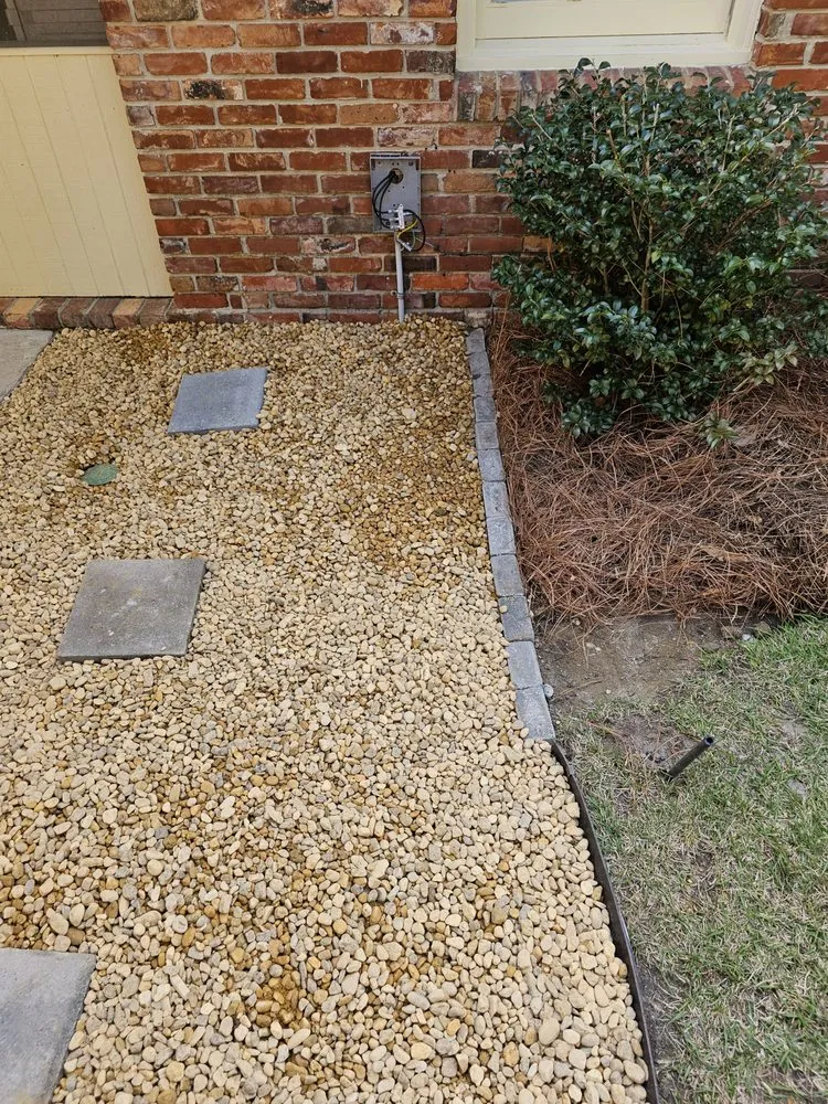 Trusted yard maintenance experts serving Warm Springs, GA - Johnson Lanscaping Pinestraw