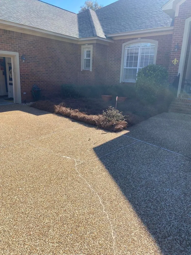 Affordable landscaping services experts serving Mobile, AL - Johnson Lawn And Handyman Service