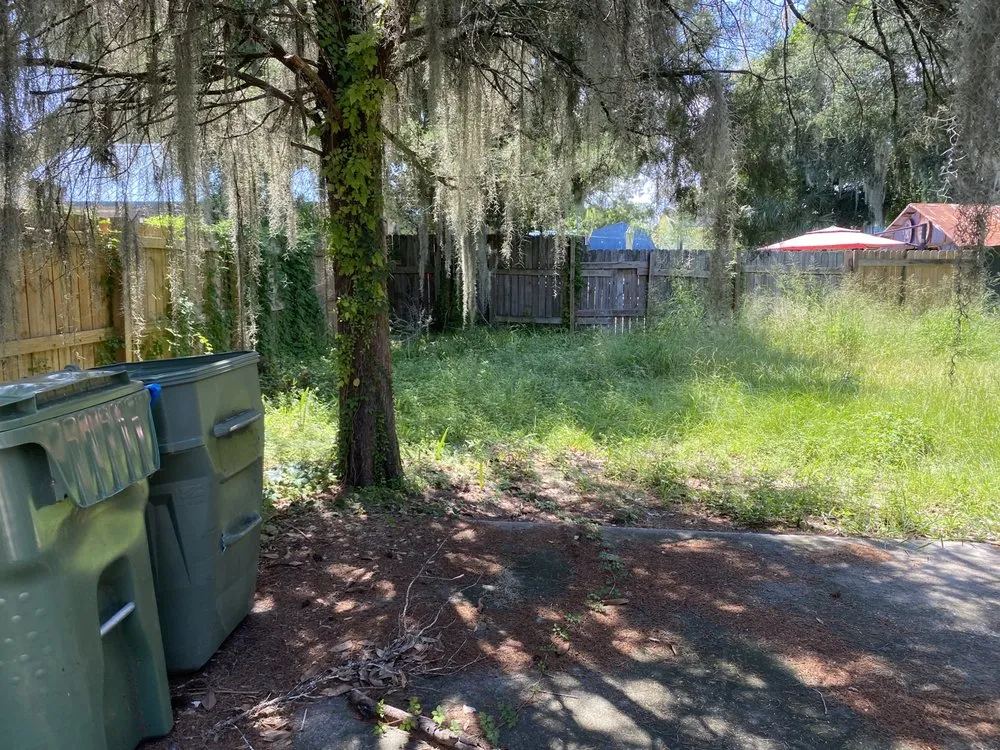 Custom lawn mowing service for homes across Lake Panasoffkee, FL - Johnson Lawn Care