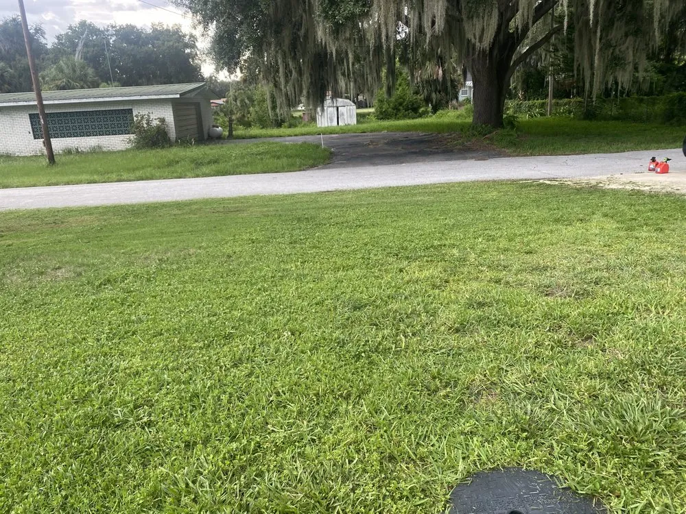 Expert outdoor landscaping in Lake Panasoffkee, FL - Johnson Lawn Care