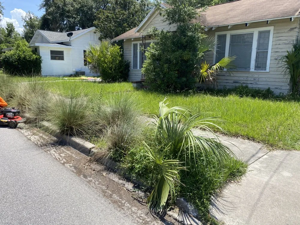 Local outdoor landscaping for homes in Lake Panasoffkee, FL by Johnson Lawn Care