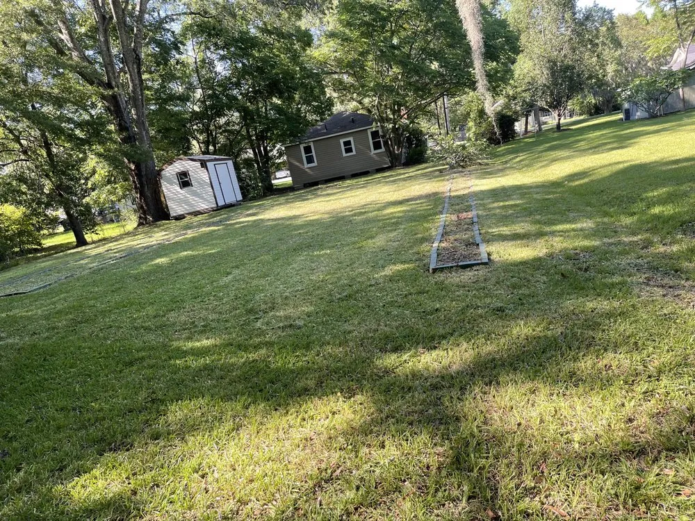 Professional lawn mowing service in Hilton Head, SC by Johnson Lawncare Service