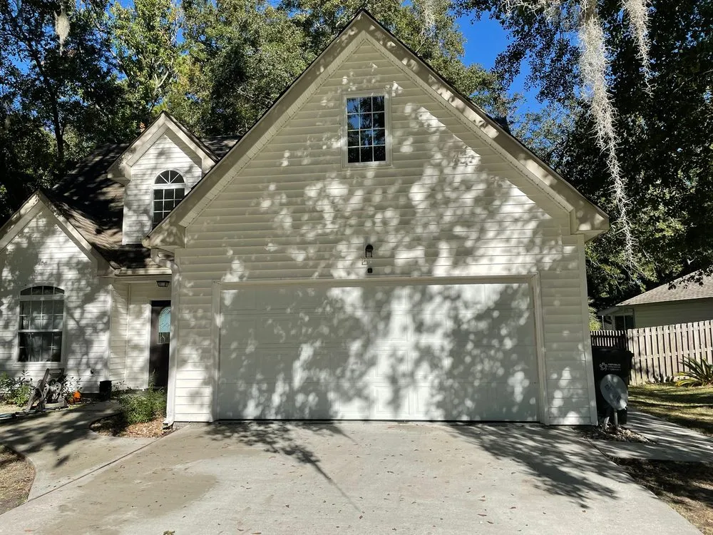 Top-rated yard maintenance in Hilton Head, SC - Johnson Lawncare Service