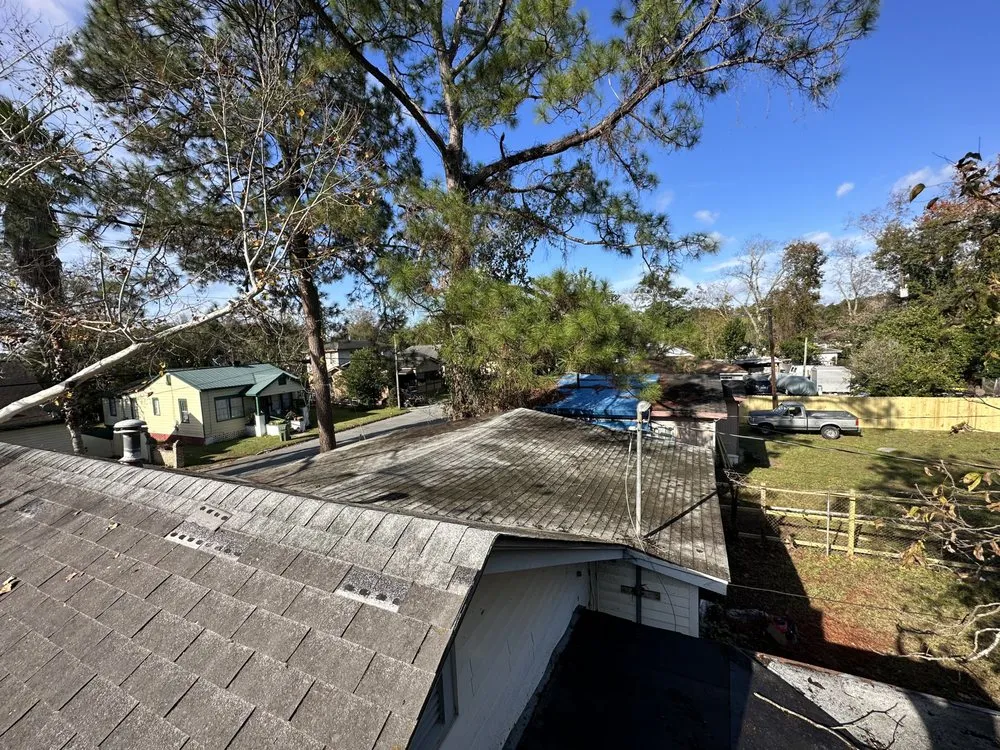 Reliable yard maintenance in Hilton Head, SC by Johnson Lawncare Service