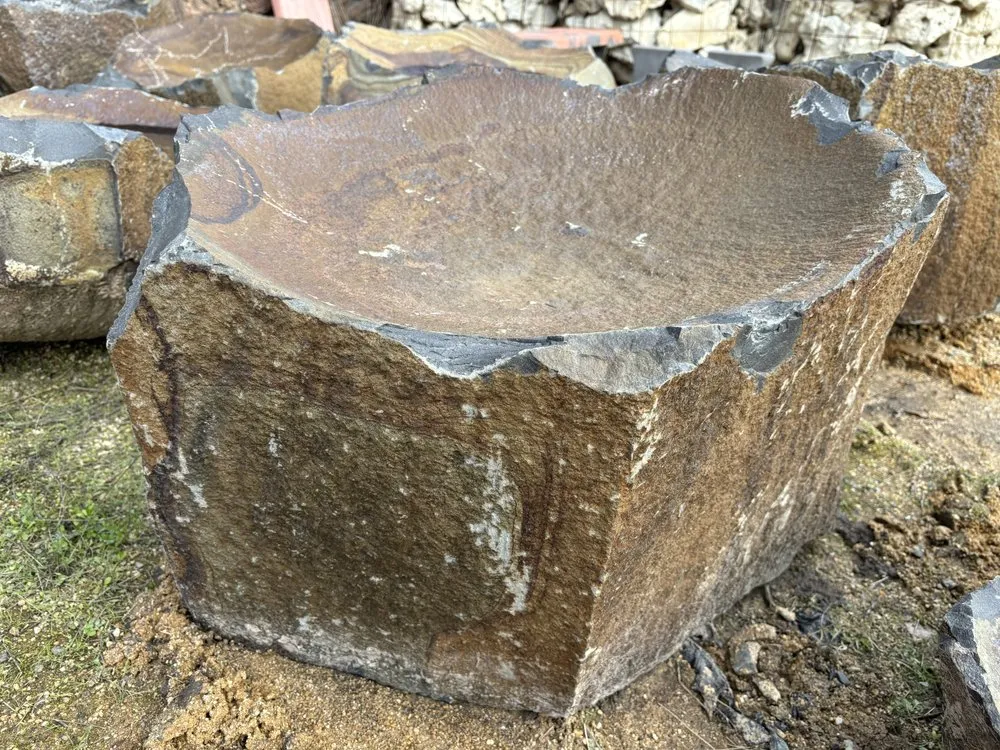 Professional yard cleanup service for beautiful yards across Santa Rosa, CA - Johnson Rock