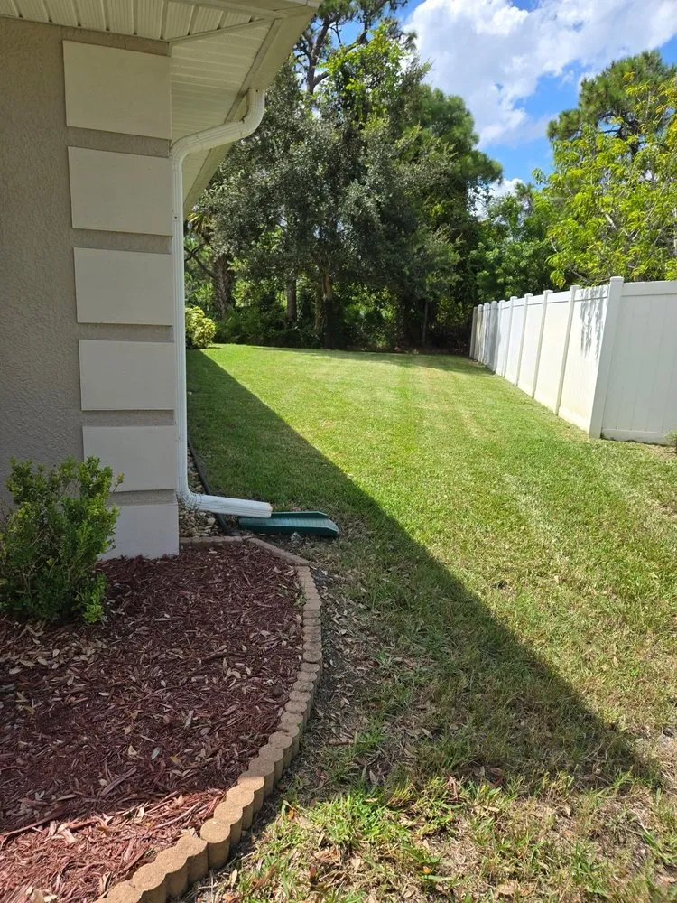 Custom landscaping services experts serving Fort Pierce, FL - Johnson’s Landscaping