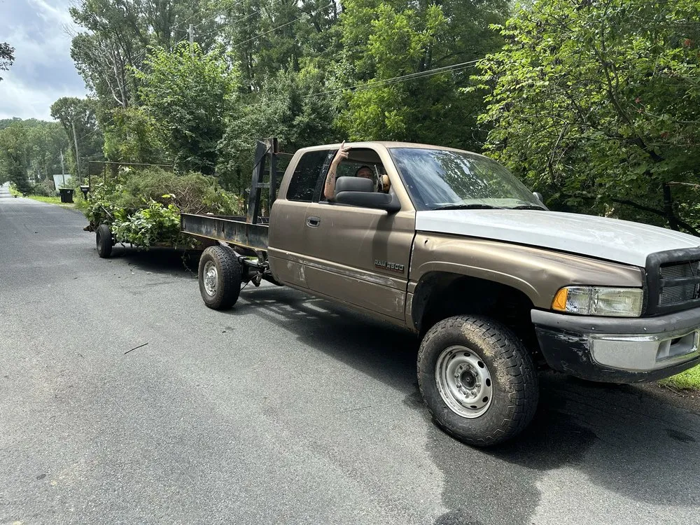 Affordable yard maintenance experts serving Lexington, NC - Johnson’s Lawn Care & Junk Removal