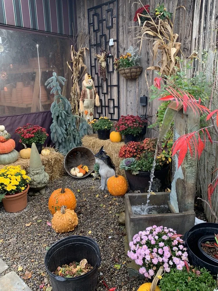 Top-rated landscape design experts serving East Aurora, NY - Johnson's Nursery