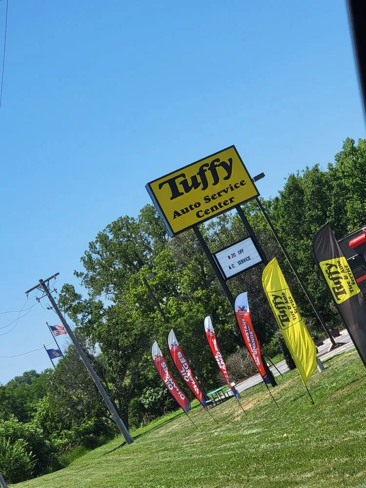 Professional yard maintenance in Omaha, NE - Johnson's Property Services