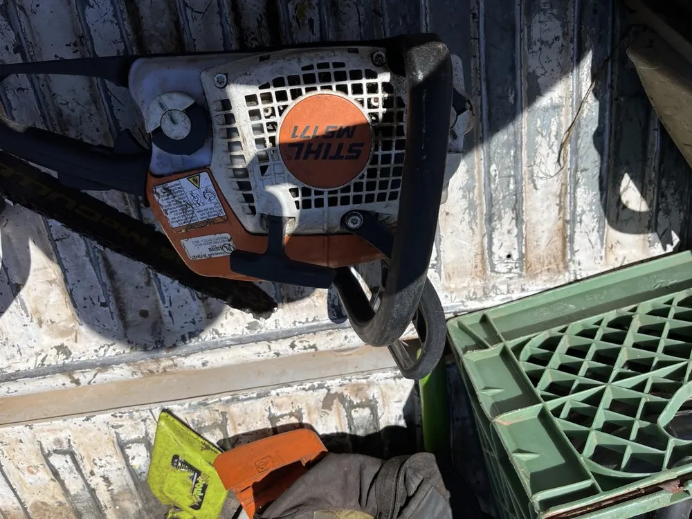 Expert yard cleanup service for beautiful yards in Holbrook, AZ by Johnsons Services