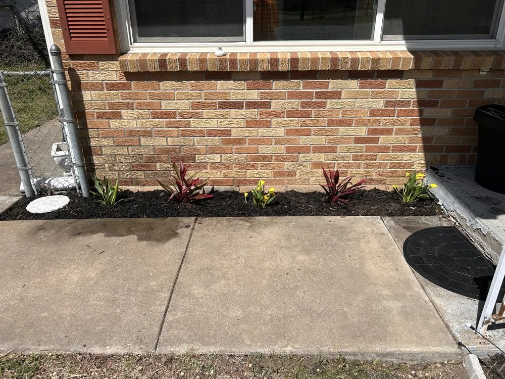 Affordable landscape installation in Joplin, MO by JohnsonWorks