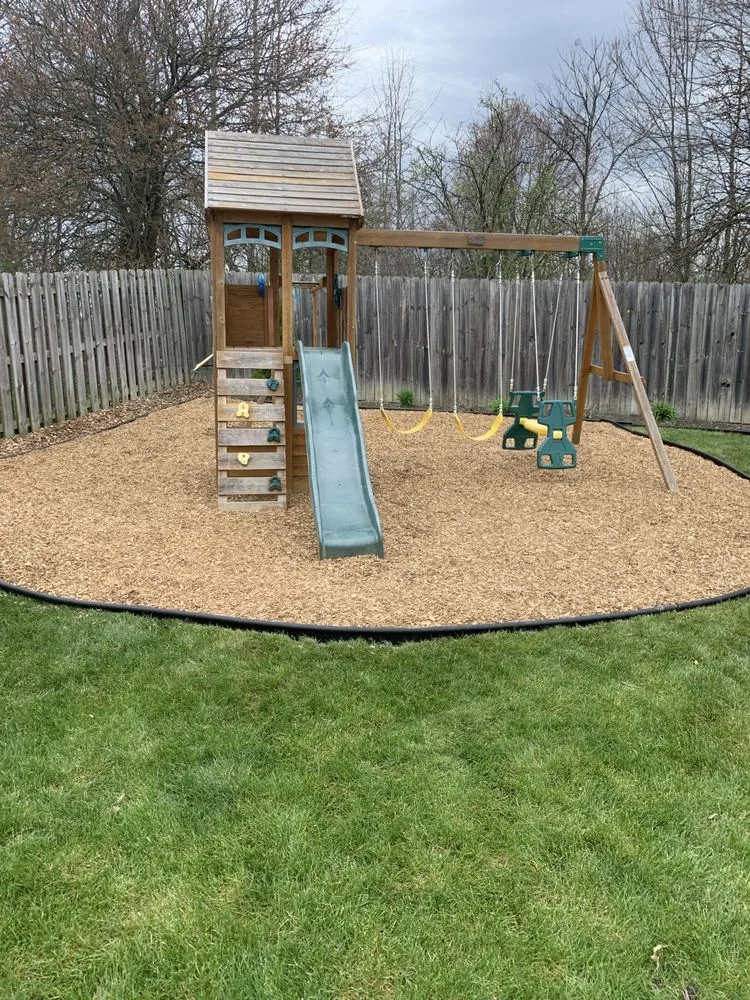 Custom landscaping services experts serving Cuyahoga Falls, OH - Johny's Lawn Care