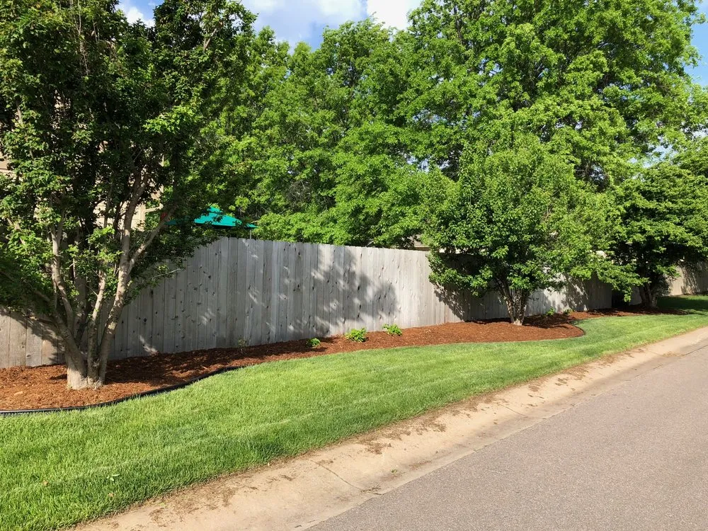 Local lawn care service in Haysville, KS - JoJacs