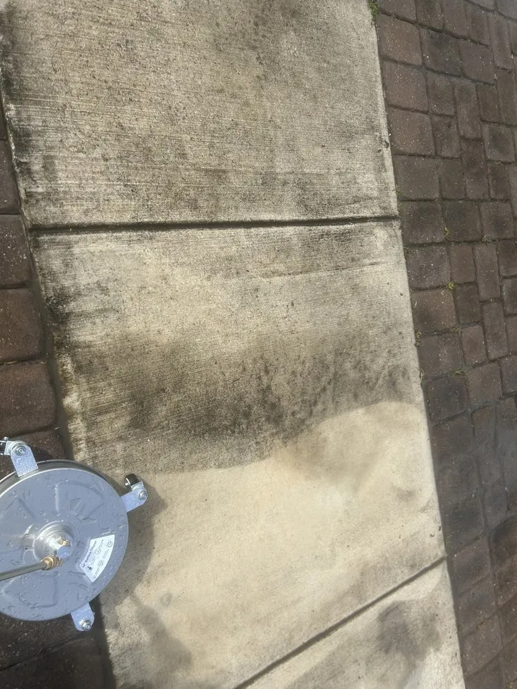 Expert lawn care service experts serving Port St. Lucie, FL - Jojo’s Pressure washing