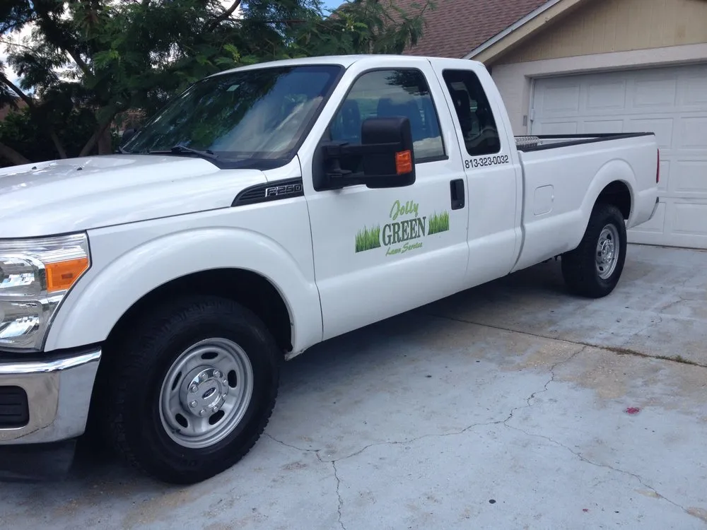 Professional garden landscaping in Tampa, FL - Jolly Green Lawn Service
