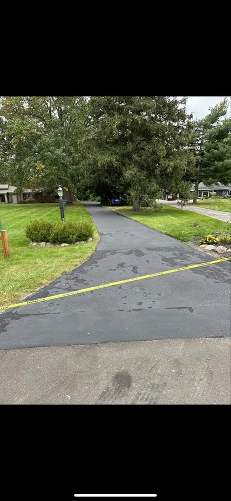 Affordable lawn mowing service in Redford, MI by Joltz