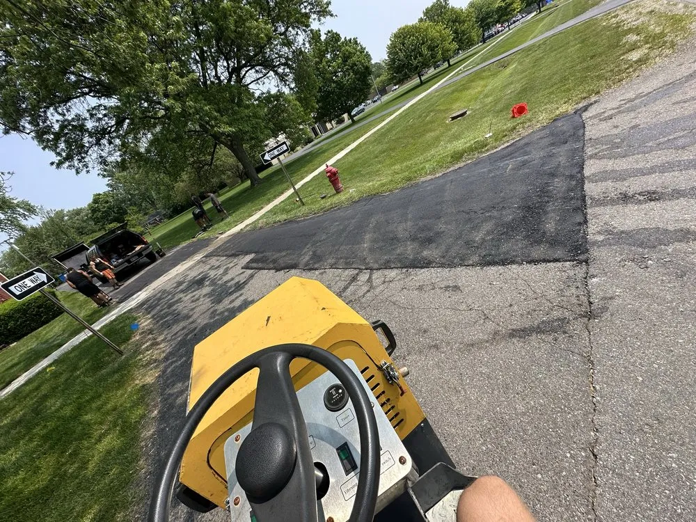 Top-rated yard cleanup service for outdoor upgrades across Redford, MI - Joltz