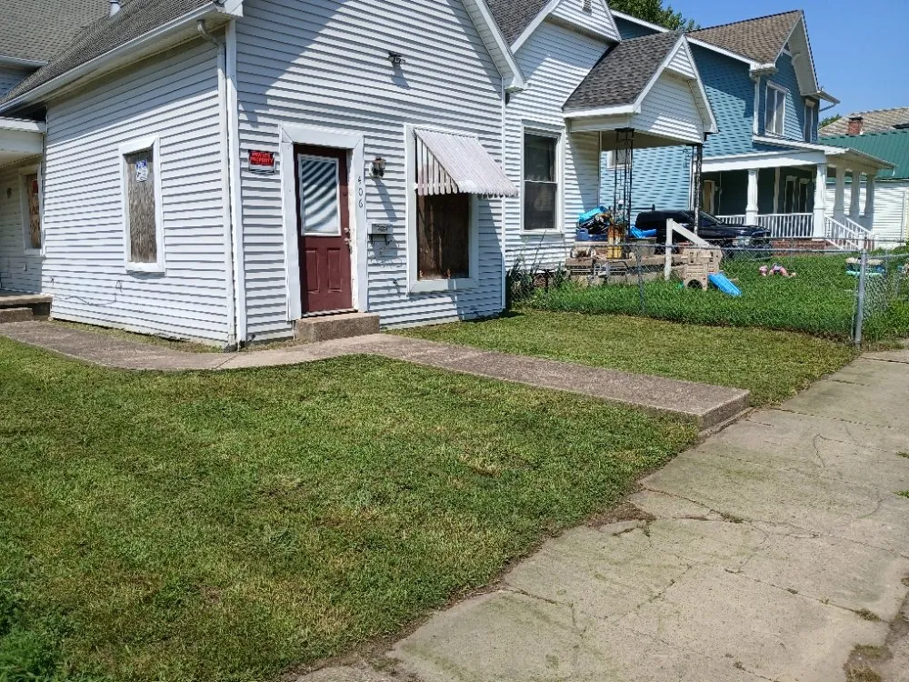 Local yard cleanup service with custom design in Evansville, IN by Jonathan Yard Business