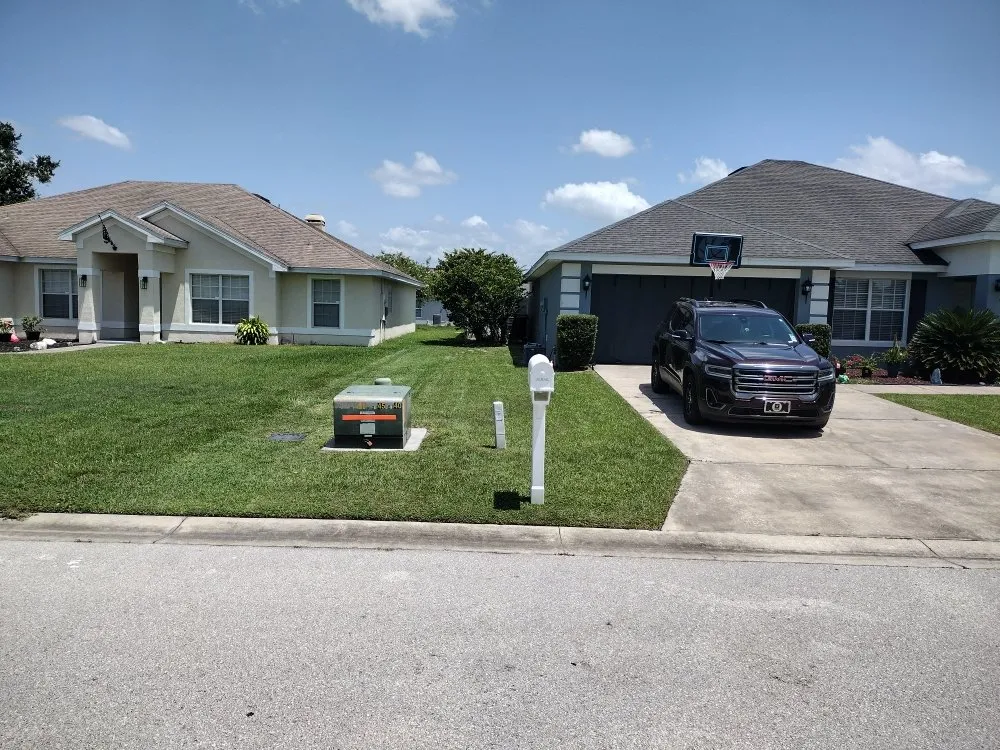 Trusted garden landscaping for year-round maintenance across Auburndale, FL - Jonathan's Lawn Care and Pressure Washing