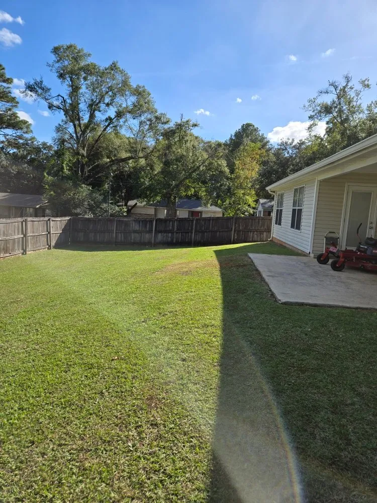 Custom residential landscaping experts serving Mobile, AL - Jones & Sons Lawn and Beautification Services