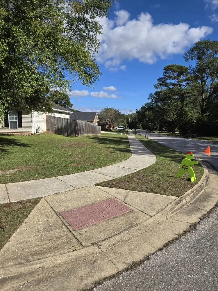 Professional yard cleanup service experts serving Mobile, AL - Jones & Sons Lawn and Beautification Services