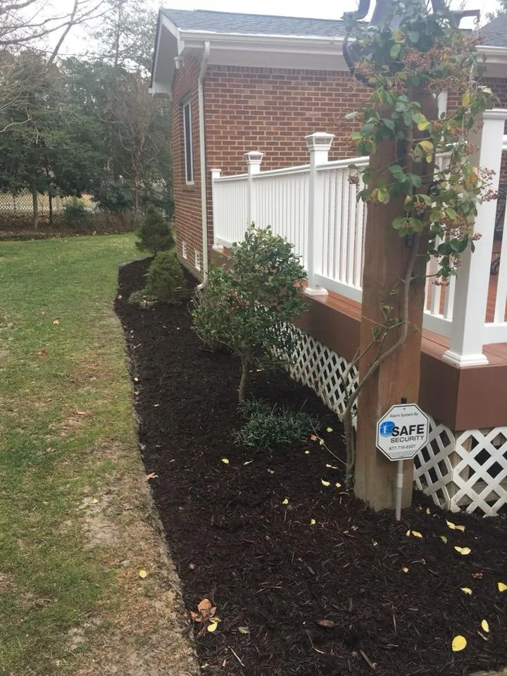 Local lawn care service in Smithfield, VA - Jones Curb Appeal