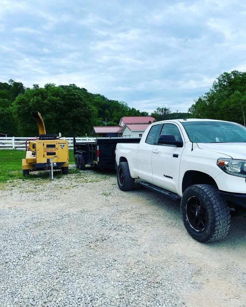 Reliable lawn care service experts serving Dunbar, WV - Jones Empire