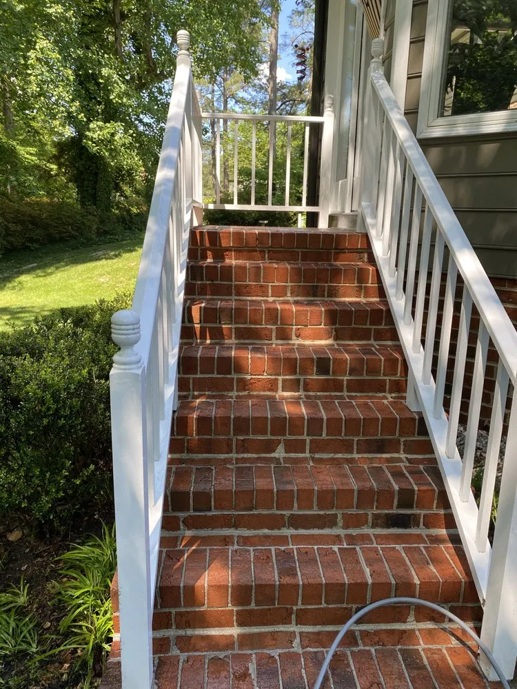 Top-rated yard cleanup service in Sandston, VA by Jones Home Services