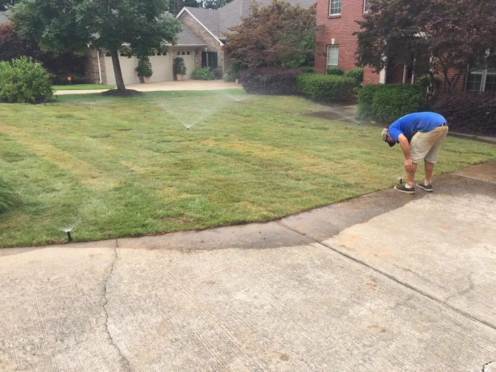 Affordable lawn care service experts serving Little Rock, AR - Jones Landscaping and Lawn Services