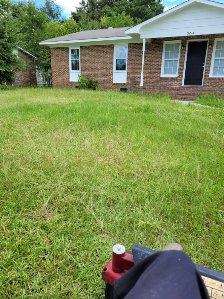 Local yard cleanup service for beautiful yards in Grovetown, GA by Jones Landscaping