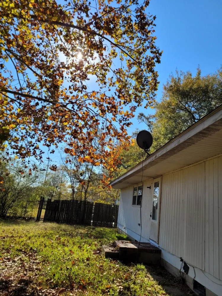 Top-rated yard maintenance for homes in Grovetown, GA by Jones Landscaping