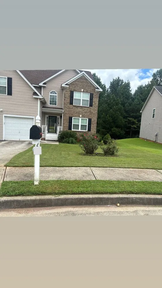 Local yard cleanup service for homes across Hampton, GA - Jones Landscaping