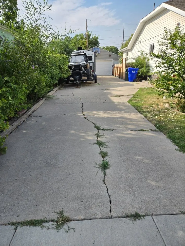 Affordable lawn care service for residential properties across Lehi, UT - Jones Lawn Care & Snow Removal