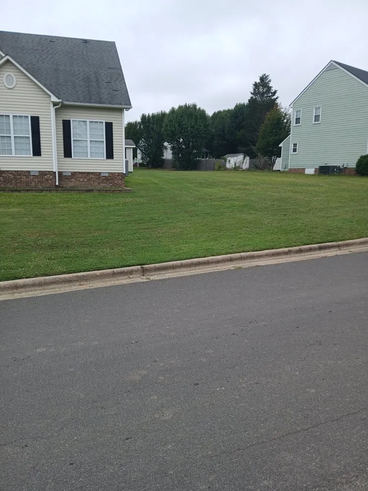 Professional lawn care service experts serving Zebulon, NC - Jones Lawn Care And Repair
