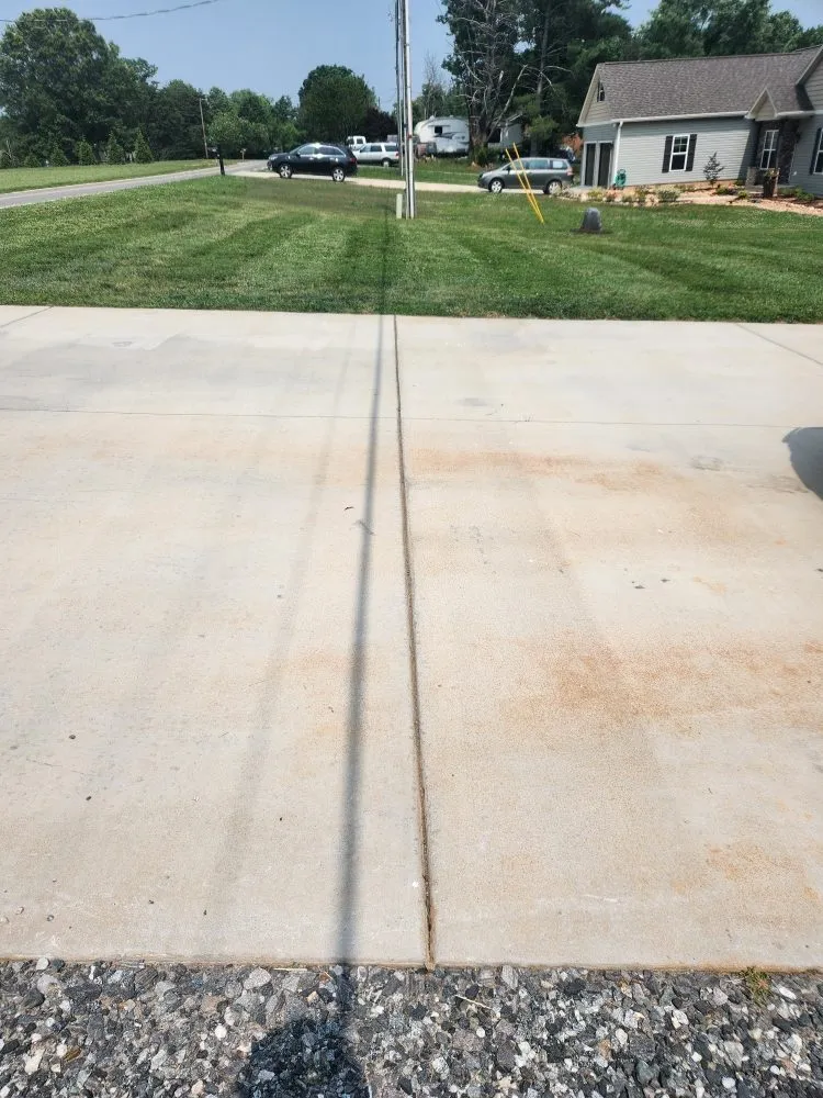 Top-rated lawn care service near you in East Bend, NC by Jones Property Services