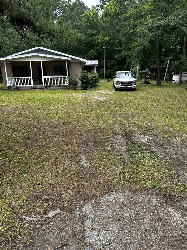 Custom yard maintenance in Ridgeland, SC by Jones Quality Multi Service