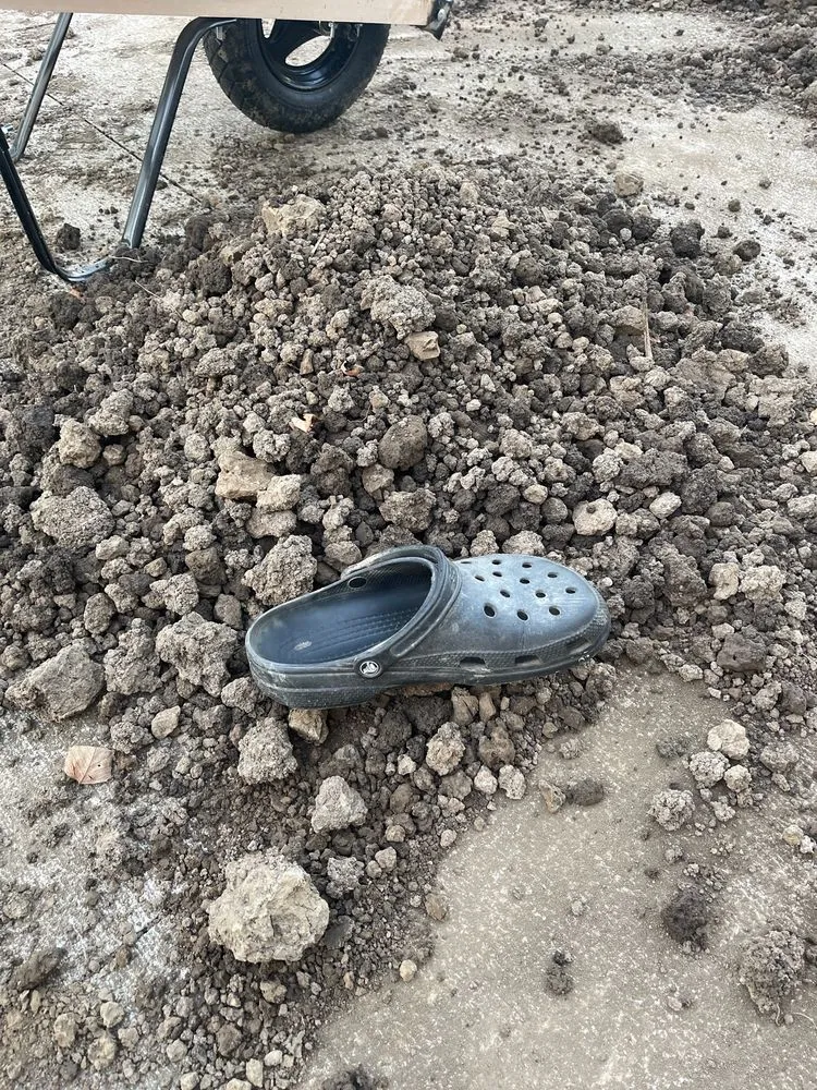 Top-rated landscape installation in Columbus, OH - Jones Topsoil